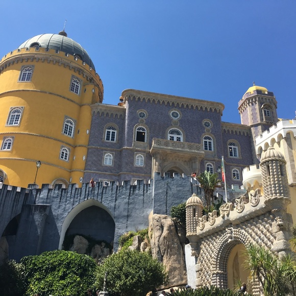 Meet your Posher, Esther - Picture 1 of 1